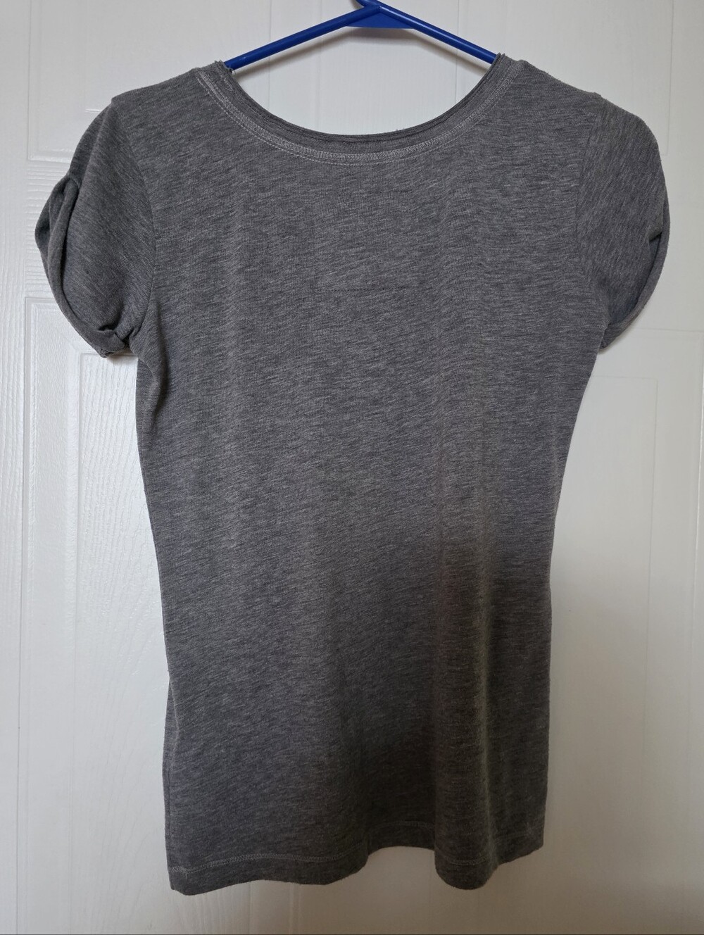 Abercrombie & Fitch Short Sleeve Pocket Tee, Heather Gray, XS - Picture 2 of 8